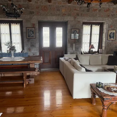 Stone House Villa Leonídion