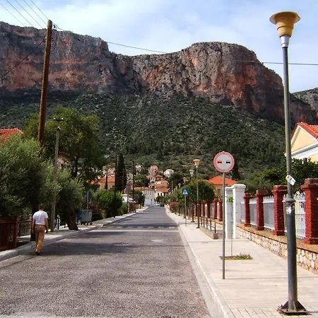 Stone House Villa Leonídion
