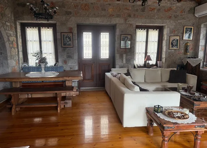 Stone House Villa Leonídion